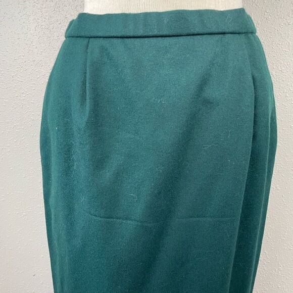 Pendleton Green Wool Skirt Size 8 EUC - Picture 2 of 7
